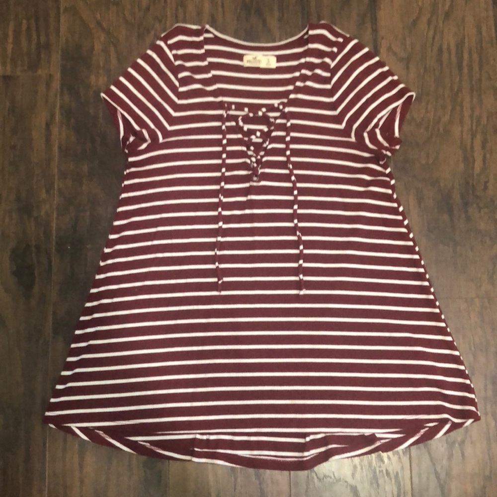 Hollister lace-up t shirt